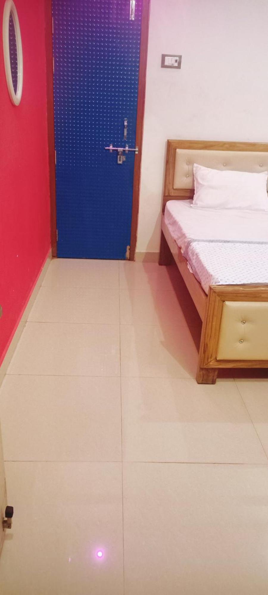 Maa Savitri Gest House Hotel Ayodhya Exterior photo